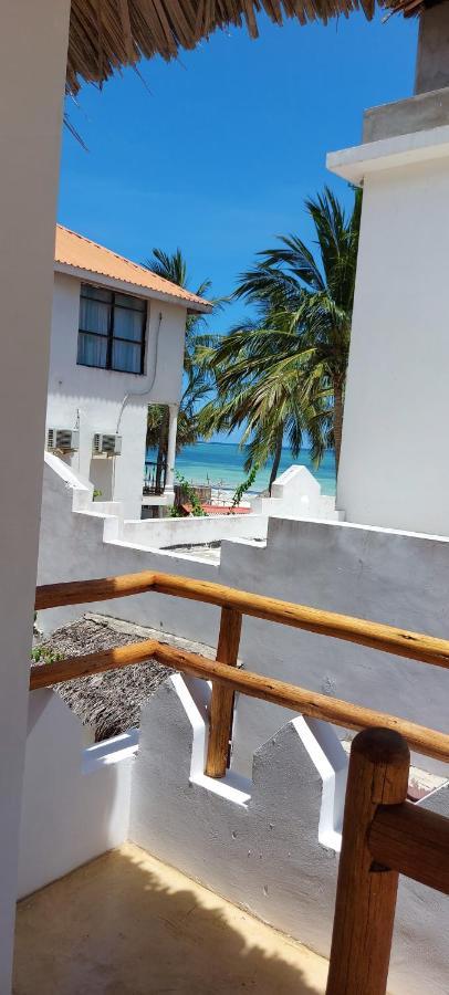 Moyo Top Floor Apartment Pwani Mchangani Bagian luar foto